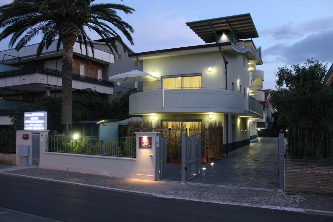 דירות ואסטו Residenza Alpaluba מראה חיצוני תמונה
