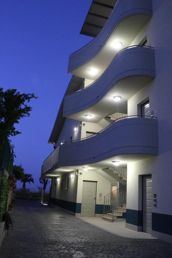 דירות ואסטו Residenza Alpaluba מראה חיצוני תמונה